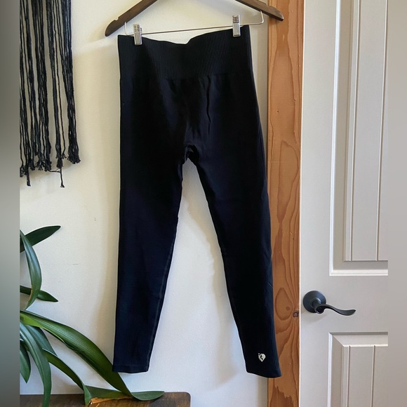 🌸 Women’s Best 🌸 seamless black leggings - Picture 2 of 7